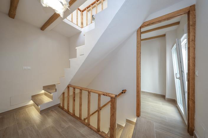 Image No.14-3 Bed Townhouse for sale