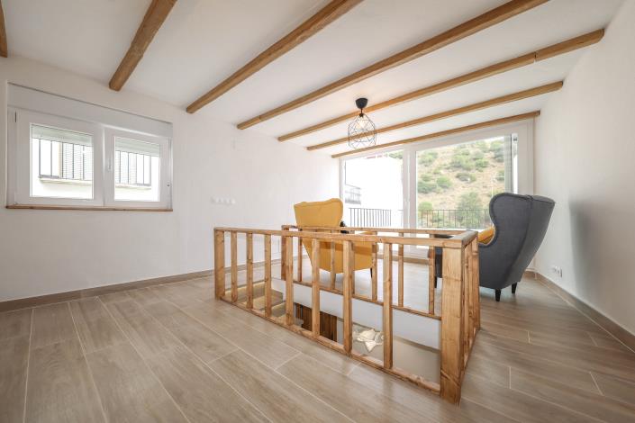Image No.27-3 Bed Townhouse for sale