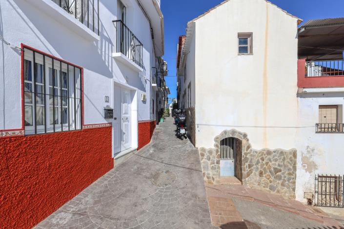 Image No.7-1 Bed Townhouse for sale