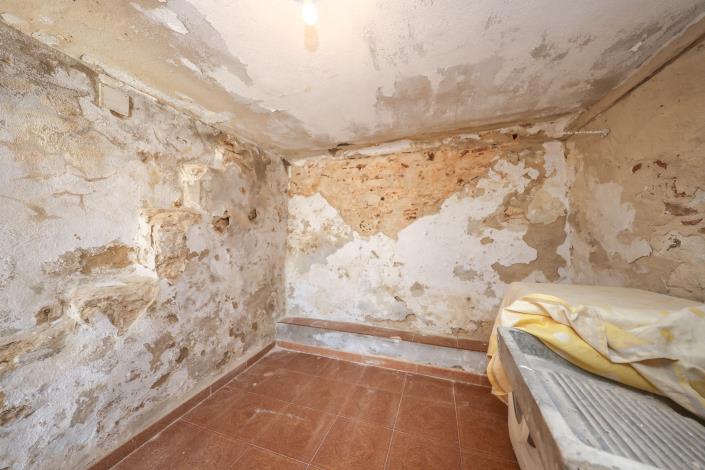 Image No.19-1 Bed Townhouse for sale