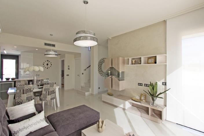 Image No.6-4 Bed Villa / Detached for sale