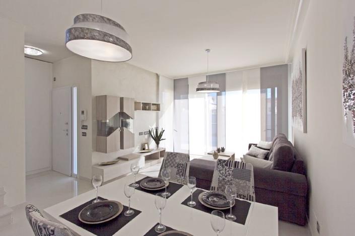 Image No.2-4 Bed Villa / Detached for sale