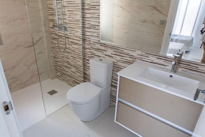 Image No.17-3 Bed Villa for sale