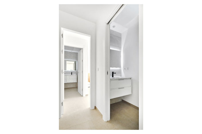 Image No.36-3 Bed Villa for sale