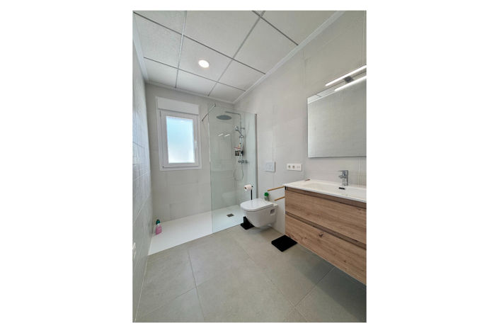 Image No.10-3 Bed Villa for sale