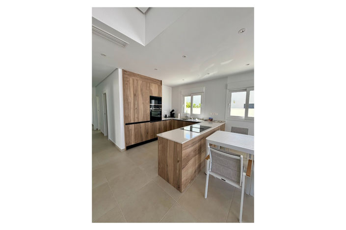 Image No.5-3 Bed Villa for sale