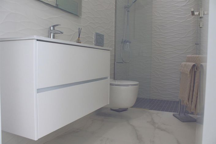 Image No.10-3 Bed Villa for sale