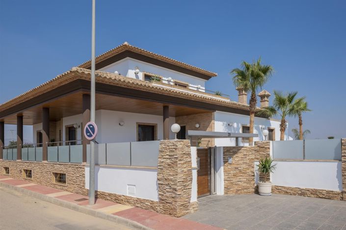 Image No.57-4 Bed Villa for sale