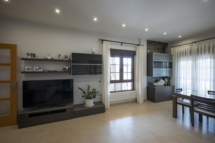 Image No.8-4 Bed Villa for sale