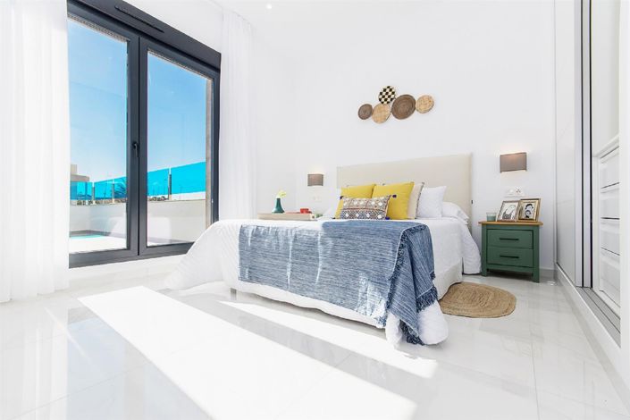 Image No.19-3 Bed Villa for sale