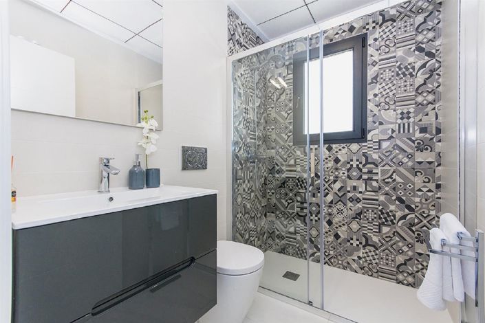 Image No.26-3 Bed Villa for sale