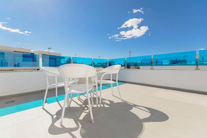 Image No.33-3 Bed Villa for sale