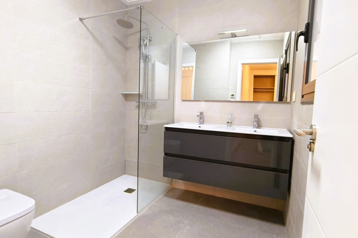 Image No.10-3 Bed Villa for sale