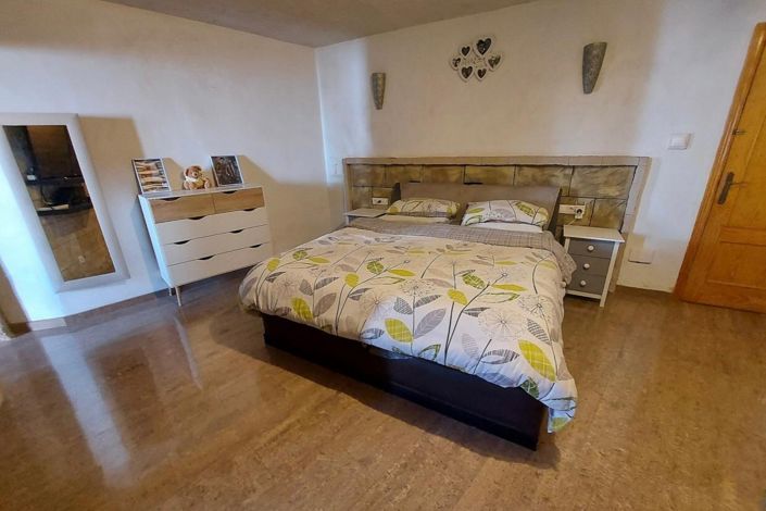 Image No.9-5 Bed Finca for sale