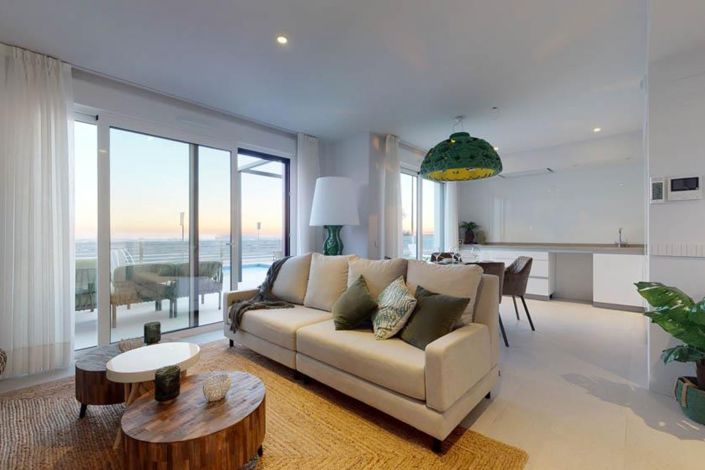 Image No.2-3 Bed Villa for sale