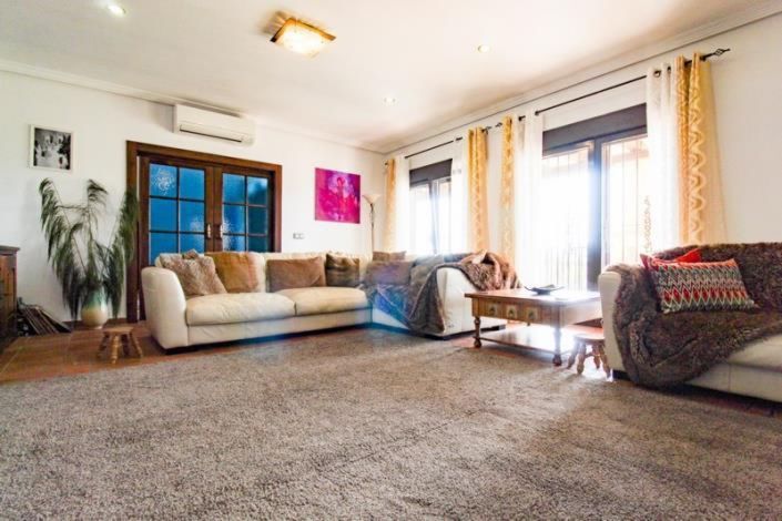 Image No.5-4 Bed Villa for sale