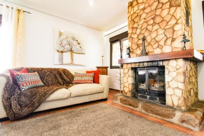 Image No.8-4 Bed Villa for sale