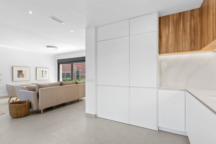 Image No.13-3 Bed Townhouse for sale