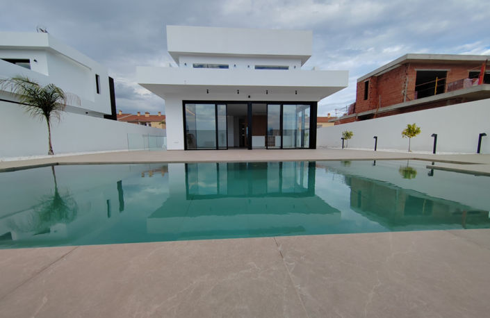 Image No.1-Villa de 4 chambres à vendre à Alicante City