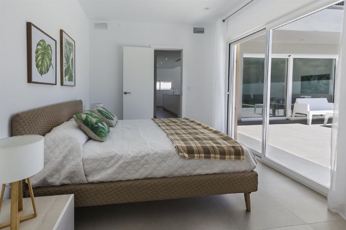 Image No.4-3 Bed Villa for sale