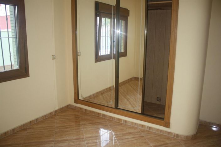 Image No.17-3 Bed Villa for sale