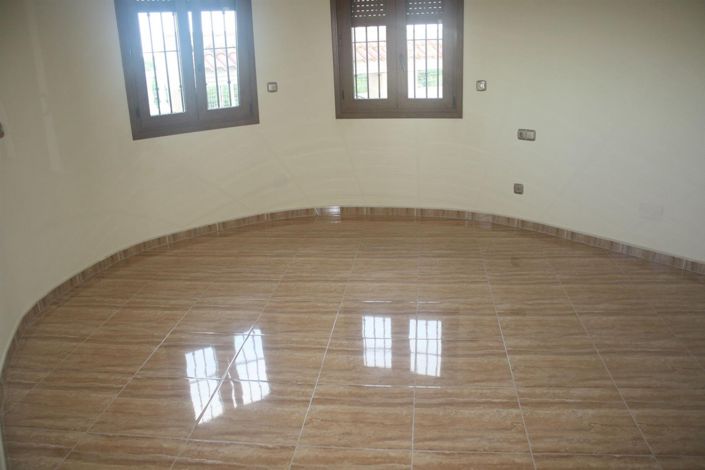 Image No.18-3 Bed Villa for sale