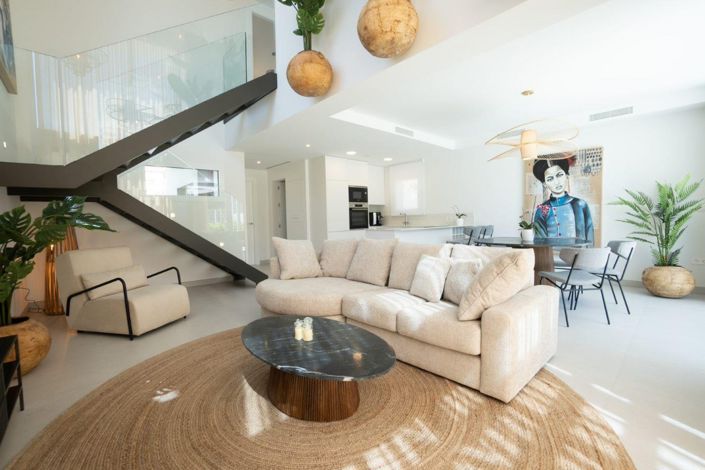 Image No.2-3 Bed Villa for sale