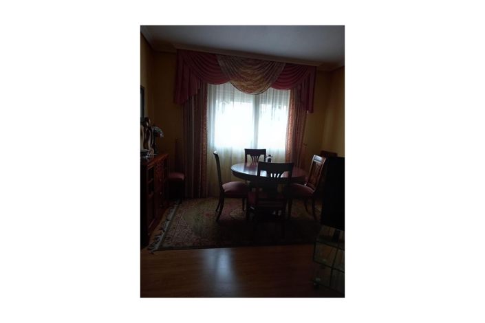 Image No.10-7 Bed Townhouse for sale