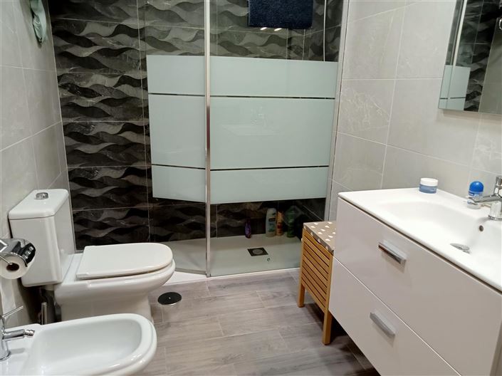 Image No.4-4 Bed Townhouse for sale