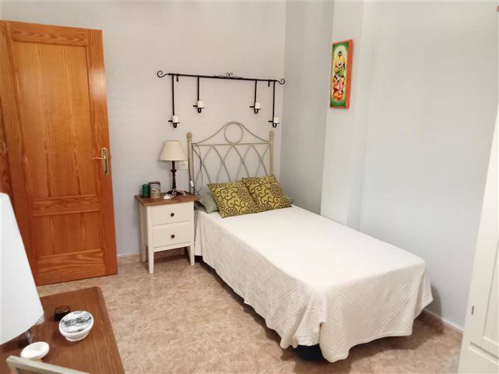 Image No.5-4 Bed Townhouse for sale