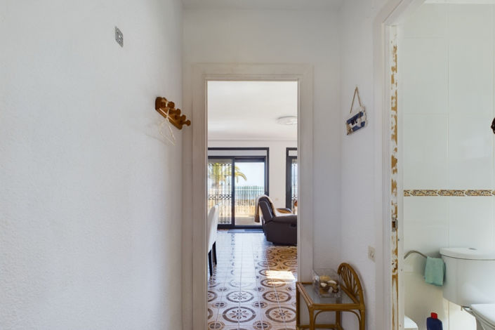 Image No.14-4 Bed Townhouse for sale