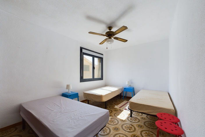 Image No.20-4 Bed Townhouse for sale