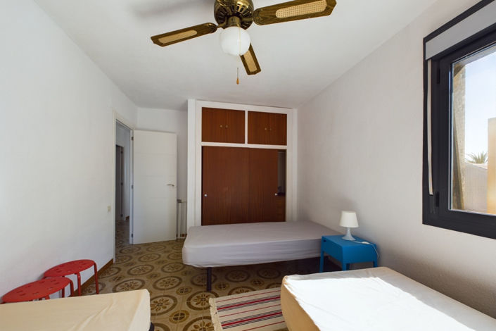 Image No.21-4 Bed Townhouse for sale