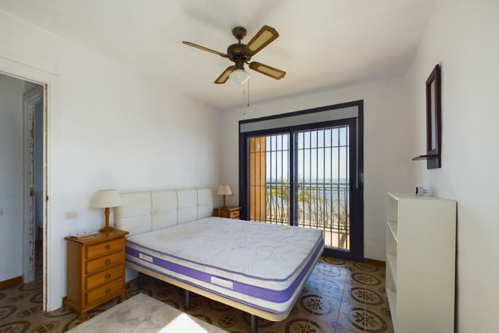 Image No.29-4 Bed Townhouse for sale