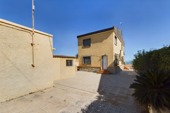 Image No.32-4 Bed Townhouse for sale