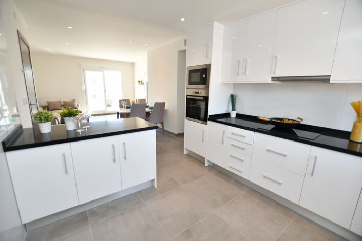 Image No.9-2 Bed Apartment for sale