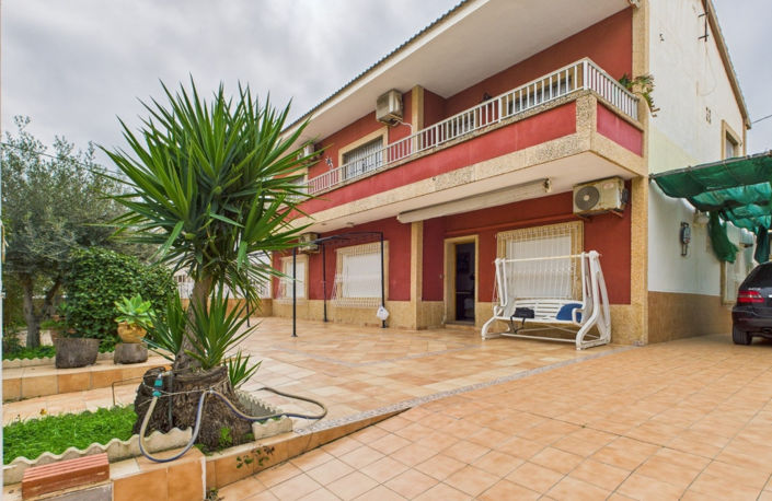Image No.1-4 Bed Apartment for sale