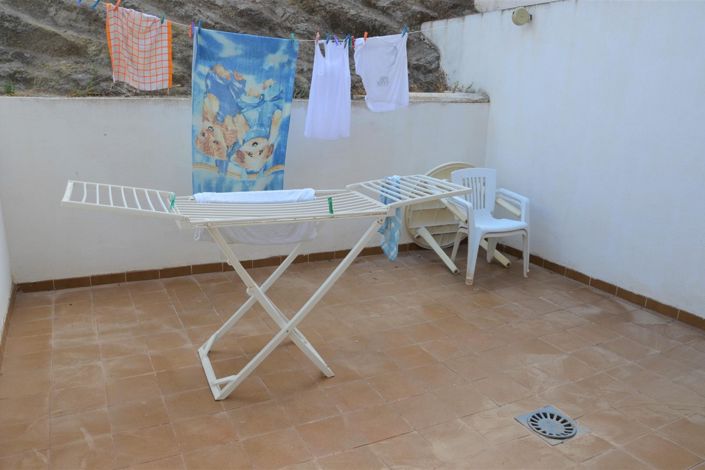 Image No.11-2 Bed Townhouse for sale