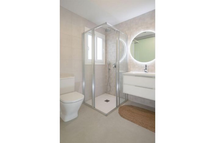 Image No.8-3 Bed Apartment for sale