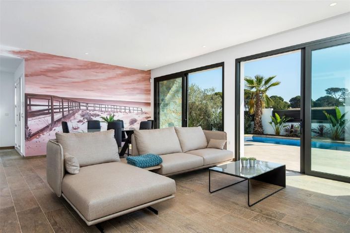 Image No.5-3 Bed Villa for sale