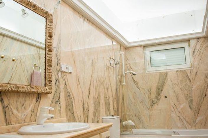 Image No.18-5 Bed Villa for sale