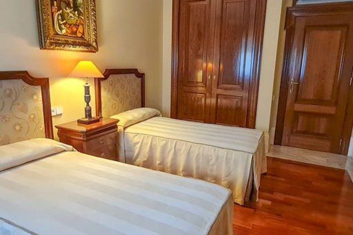 Image No.19-5 Bed Villa for sale