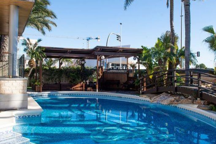 Image No.25-5 Bed Villa for sale