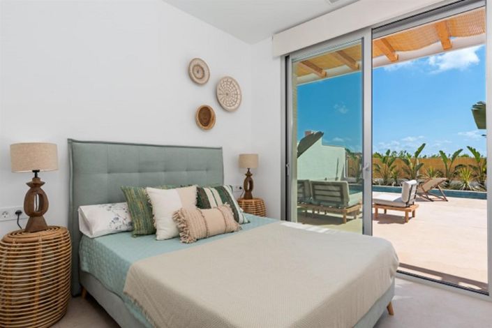 Image No.20-3 Bed Villa for sale