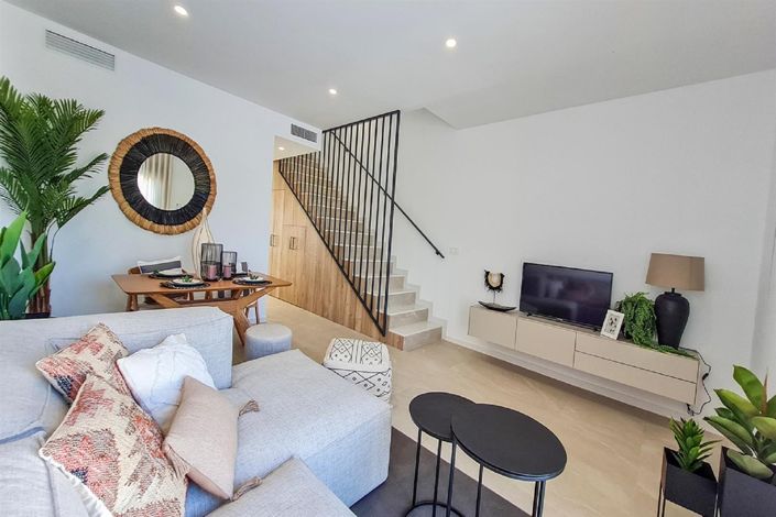 Image No.3-3 Bed Villa for sale