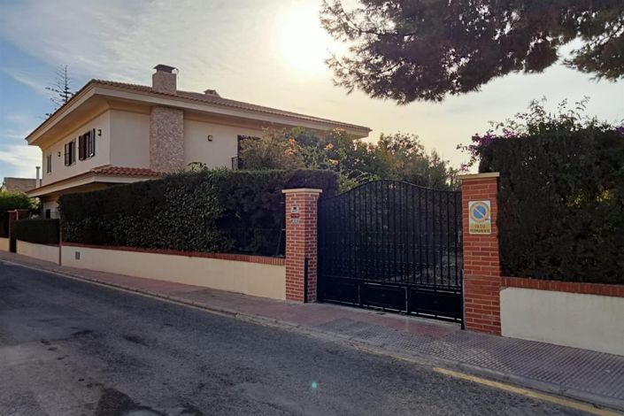 Image No.64-6 Bed Villa for sale