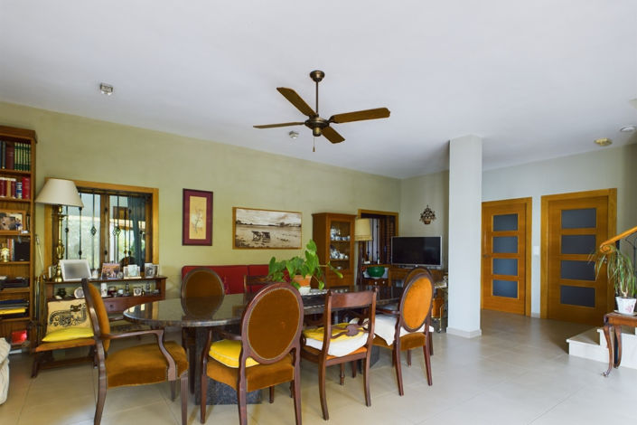 Image No.25-6 Bed Villa for sale