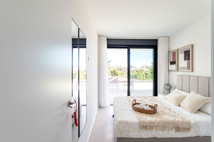 Image No.28-2 Bed Apartment for sale