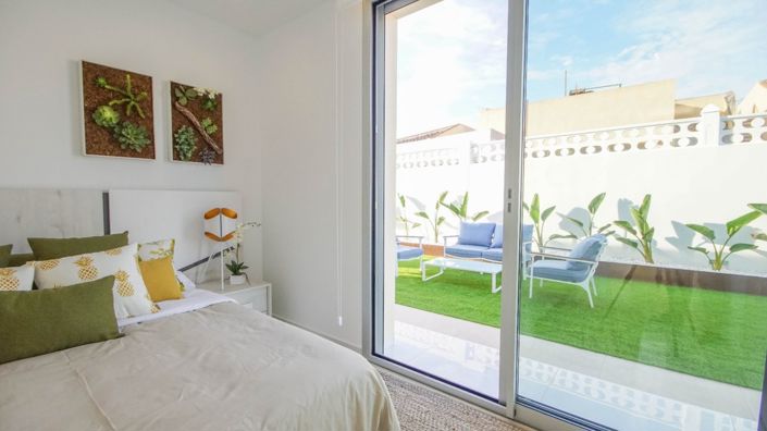 Image No.18-3 Bed Villa for sale