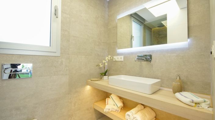 Image No.20-3 Bed Villa for sale